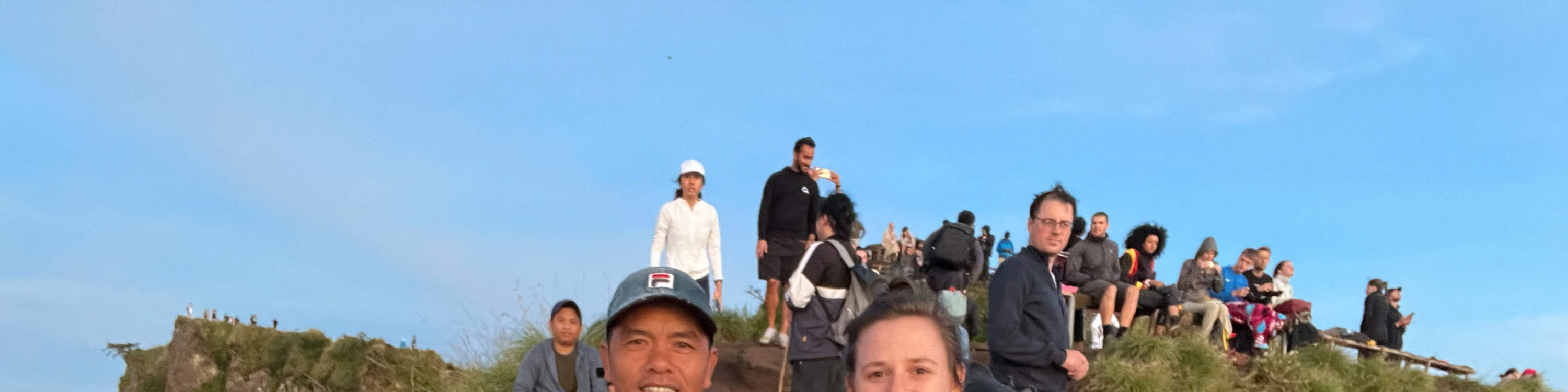 巴图尔火山徒步之旅