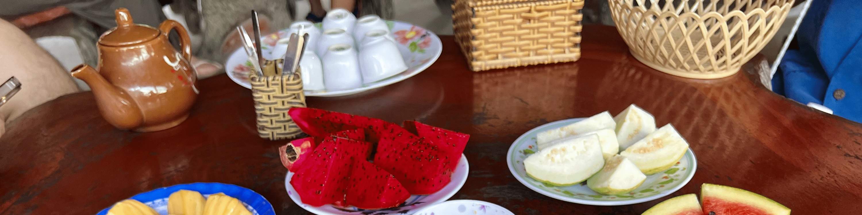 105020-中国語、日本語、韓国語ガイド付き、象徴的な