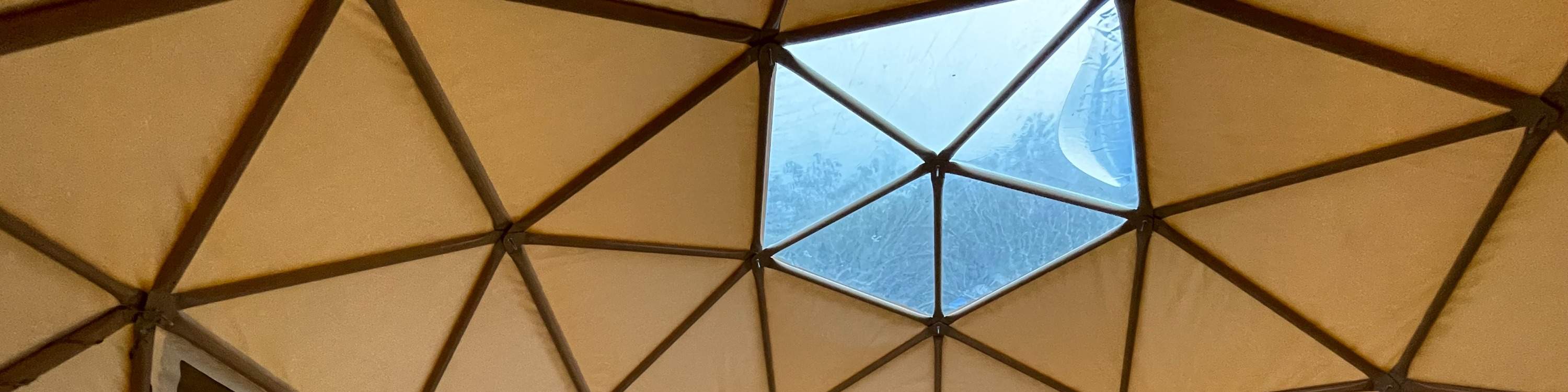 Глэмпинг в «Юэ Е»