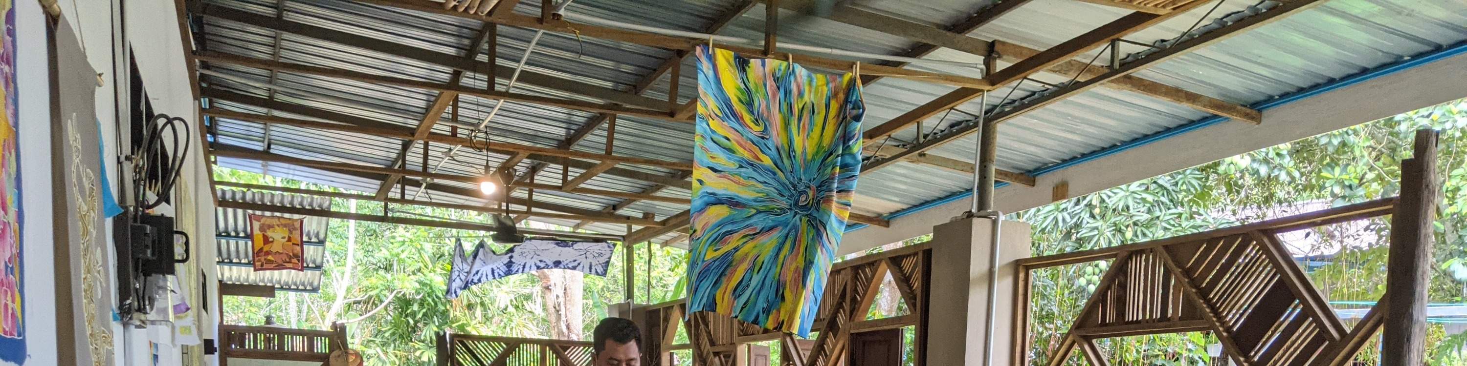 Групповая роспись батиком