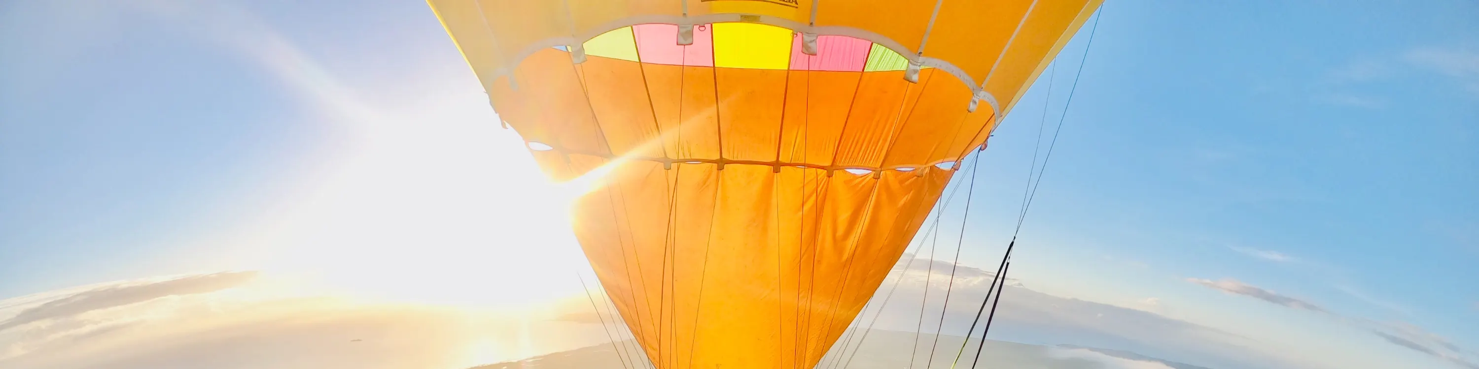 hot air balloon byron bay