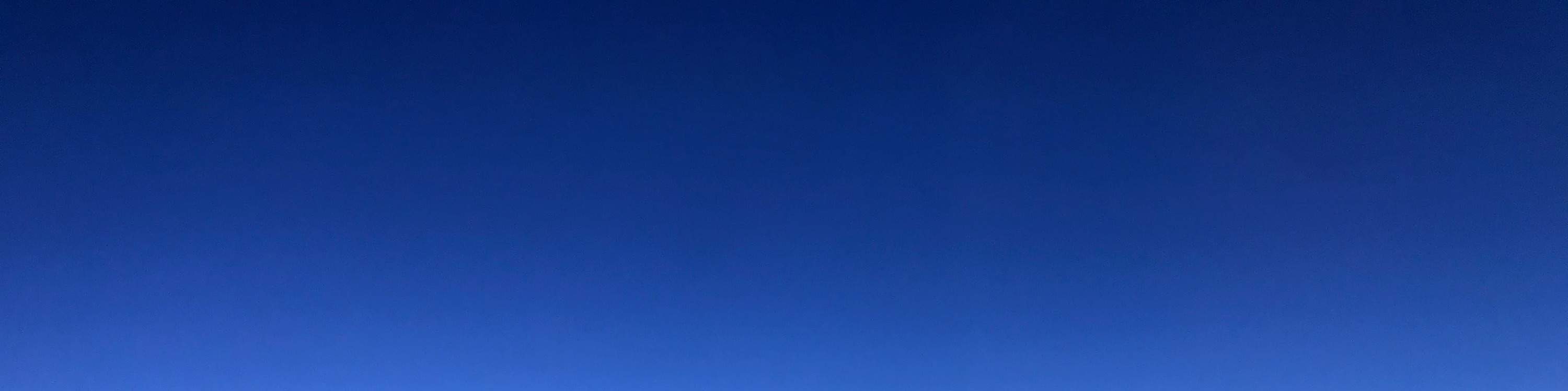 Pemandangan Gunung dari Tingkap Kapal Terbang