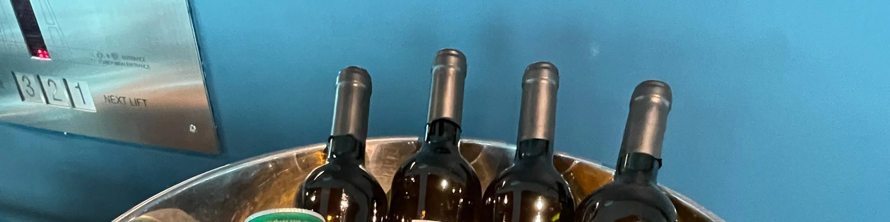 澳门旅游塔｜180 酒廊 180 Lounge｜贵宾畅饮套票