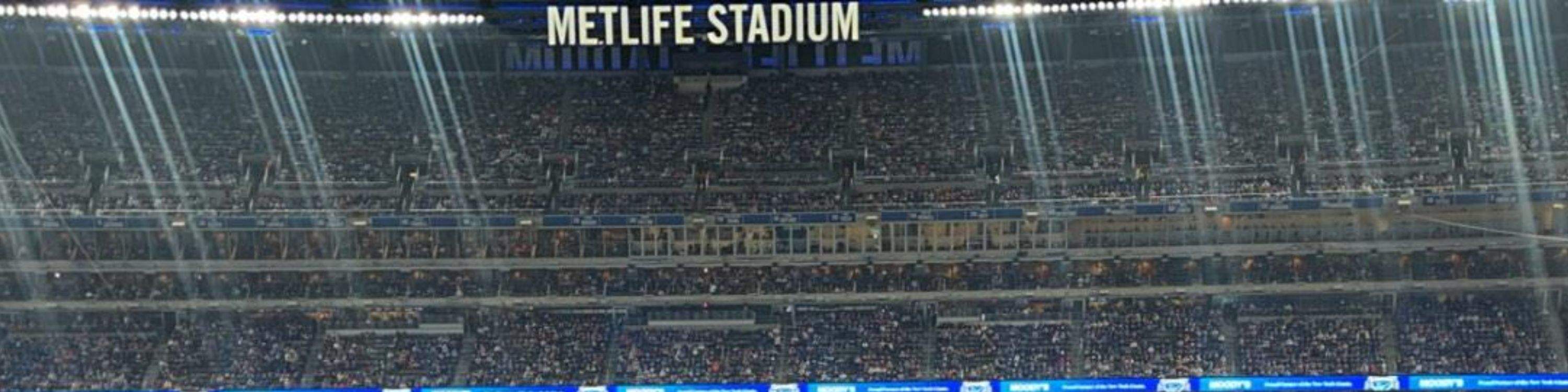 Enjoy the game with the roars of the fans at the Club Level seats