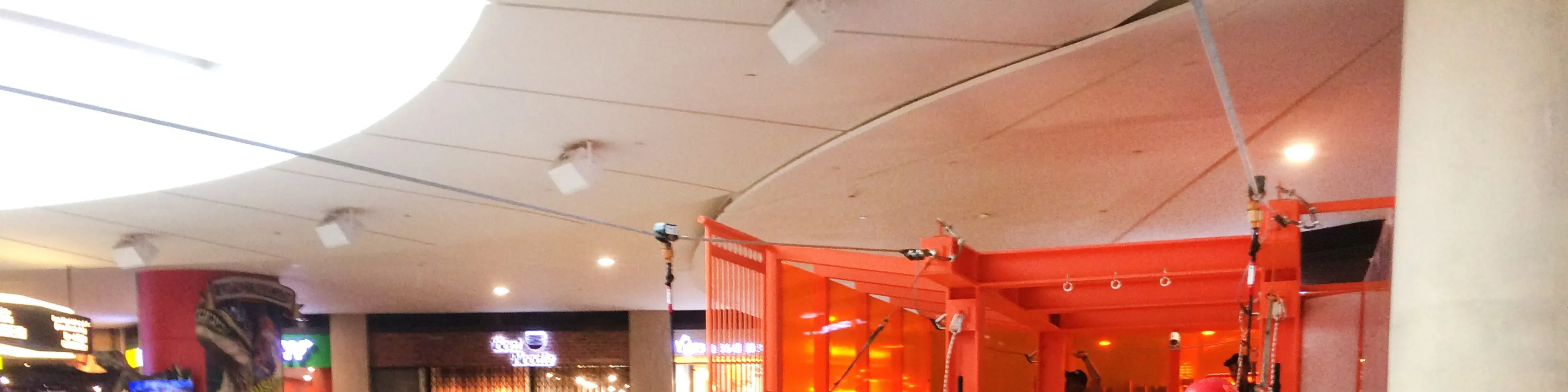 悬在空中