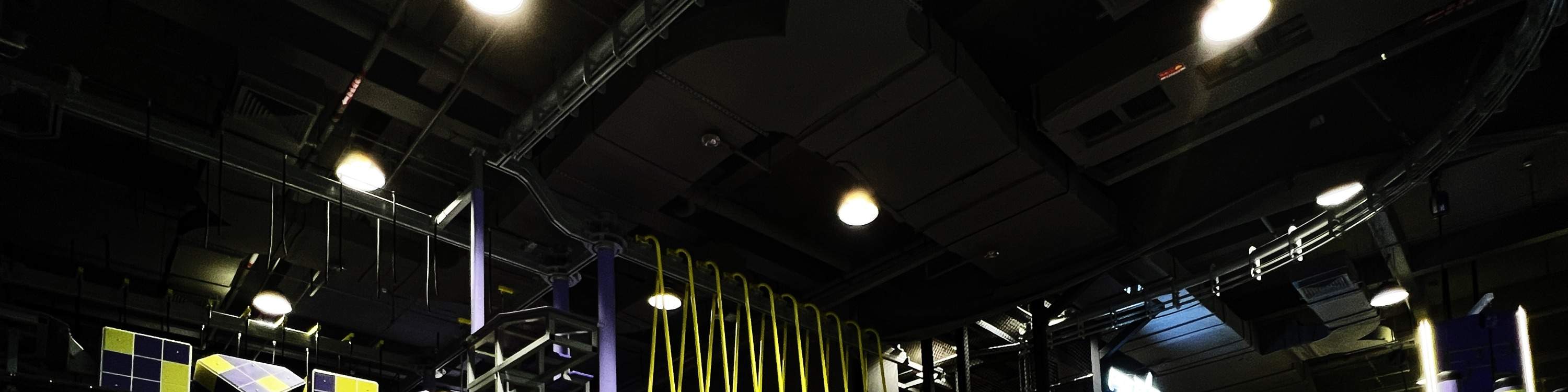 Зона высоких батутов