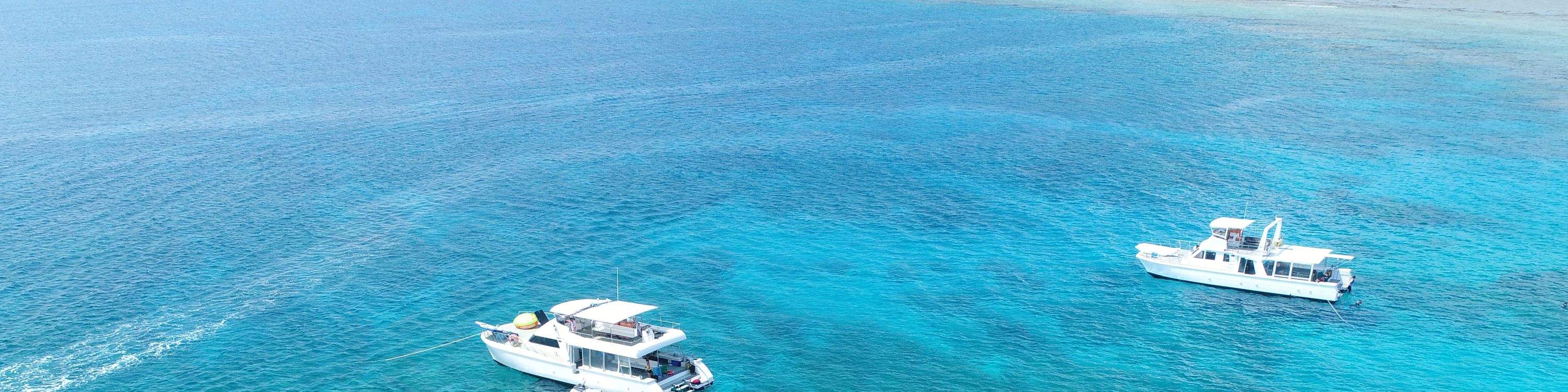 Bertolak dari Naha, hanya kira-kira 30-40 minit perjalanan bot untuk meneroka 