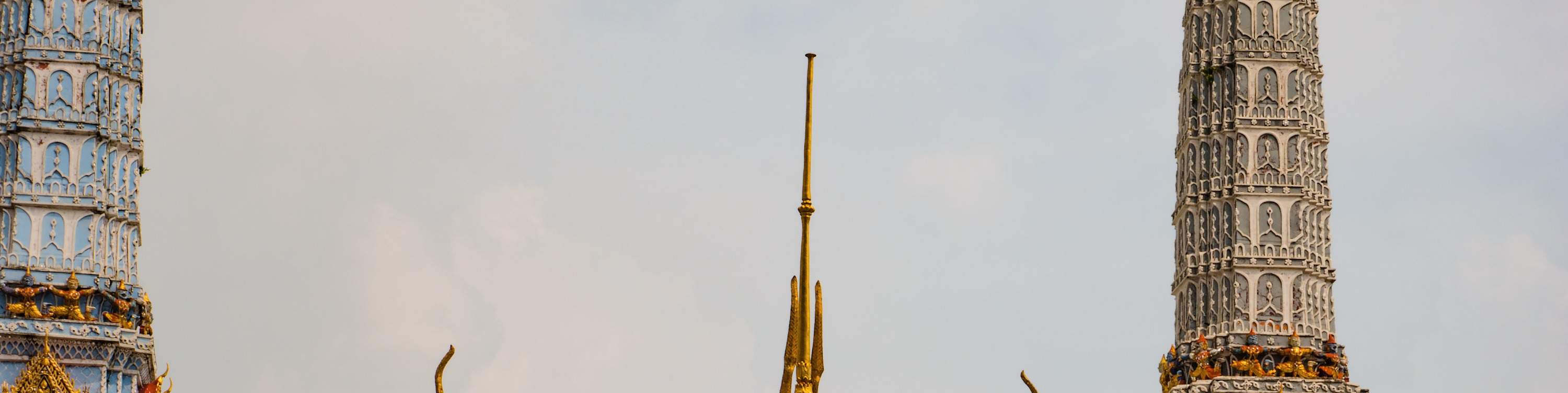 bâtiments et temples dans le Grand Palais