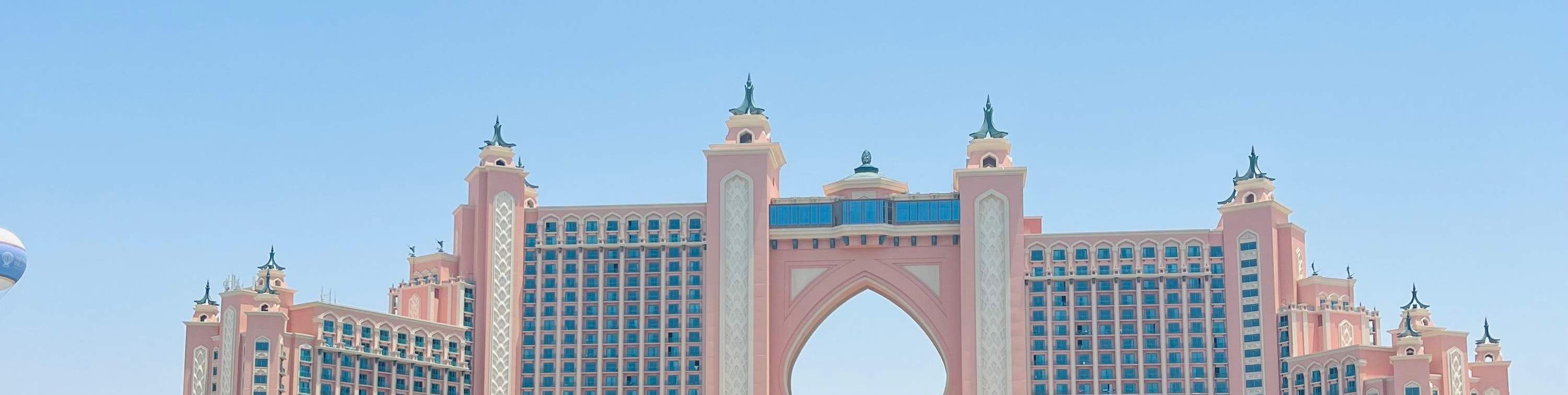 乘坐Jetcar，欣賞阿拉伯塔美景，並享用免費咖啡