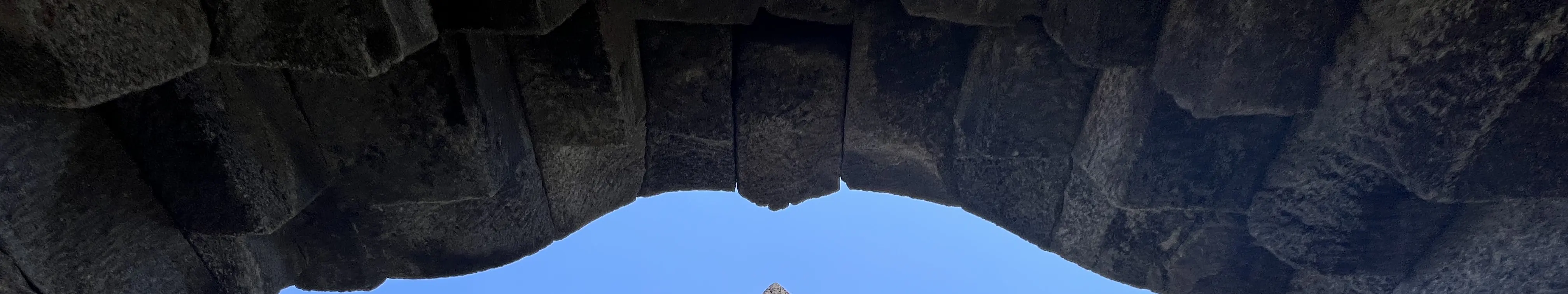 婆罗浮屠寺 Punthuk Setumbu 日出，搭乘默拉皮吉普车
