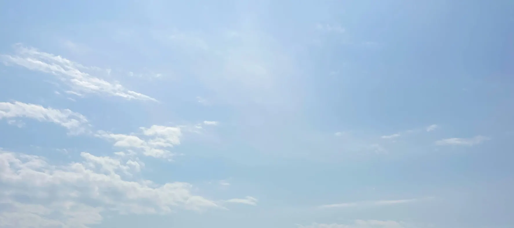 走在沙滩上 关掉日常的压力与烦恼