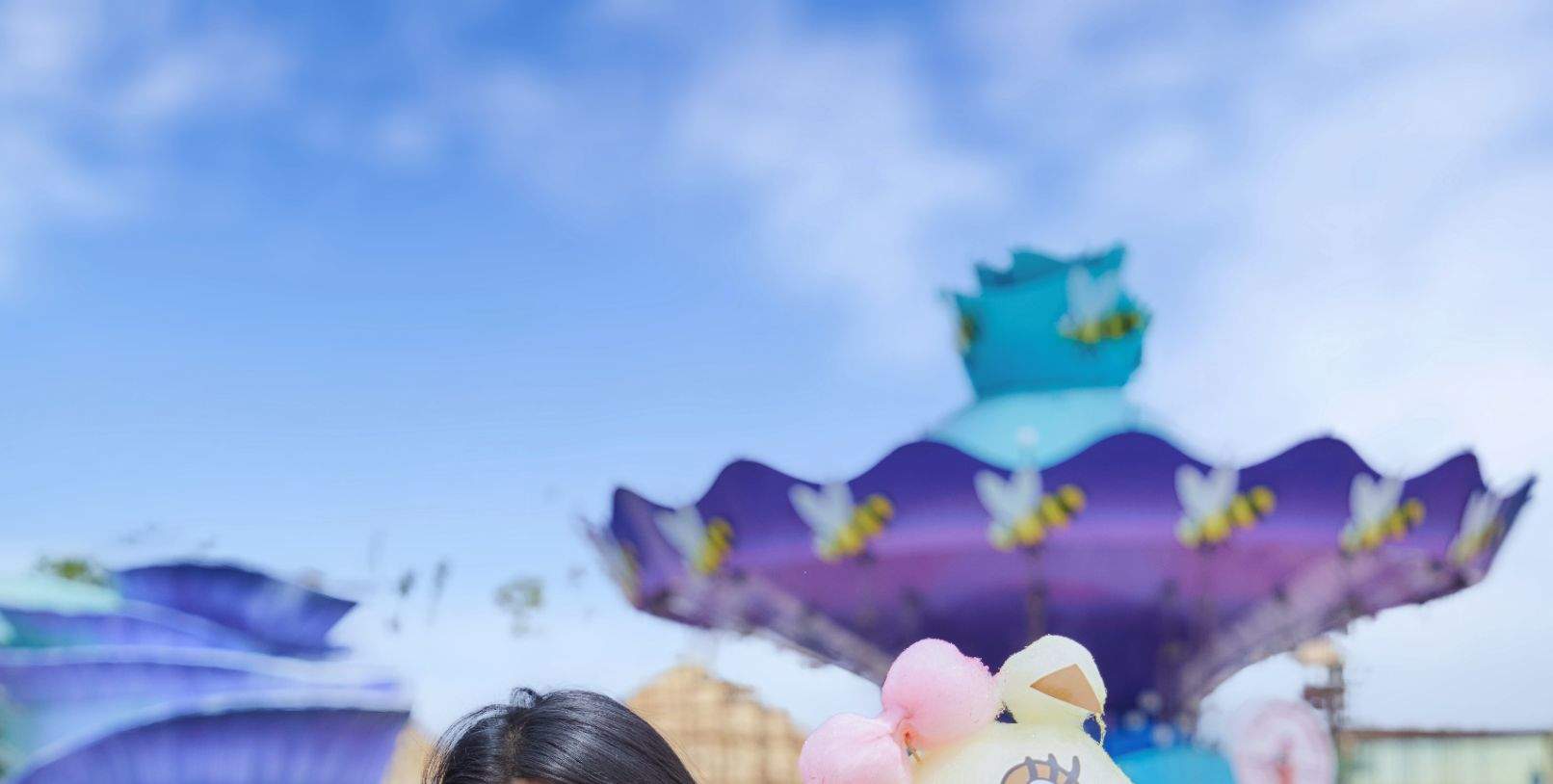 Thuê đồng phục GAMSUNGGYOBOK tại Lotte World Busan 