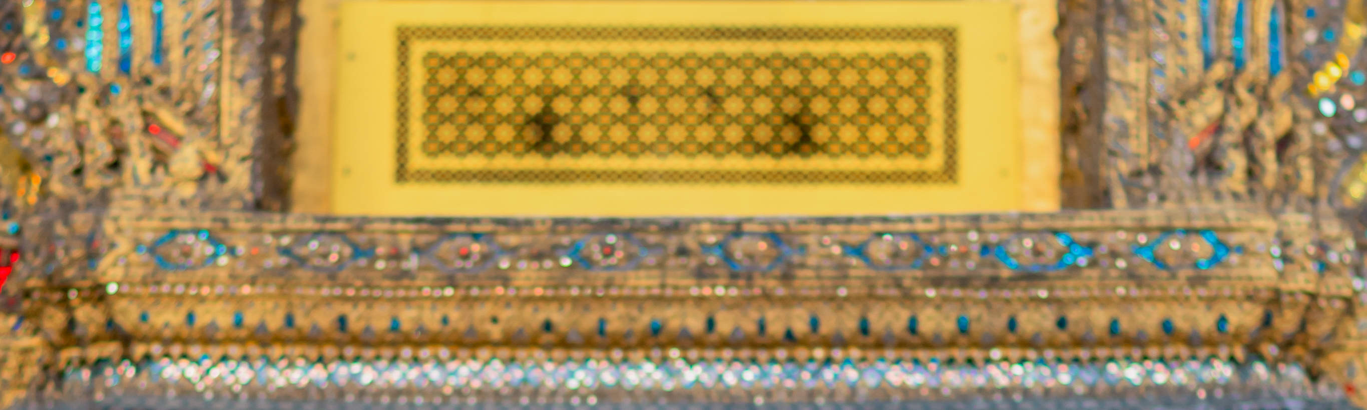 방콕 차리스 태국 스튜디오의 태국 전통 의상 대여