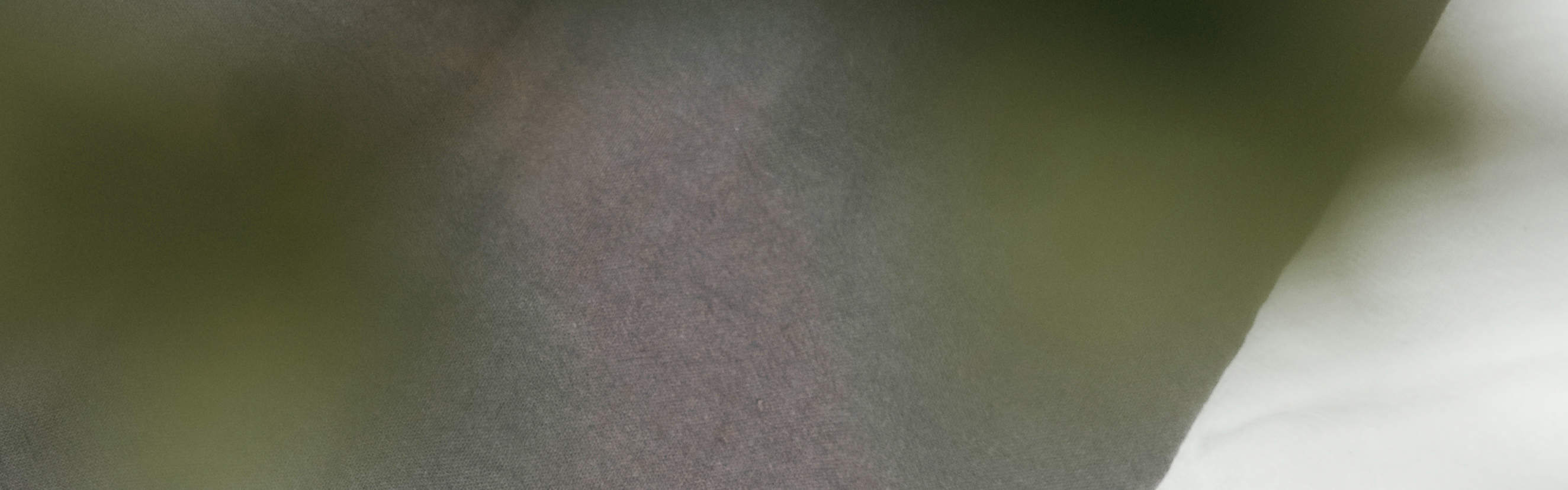 동전 지갑 제작 워크숍을 추천해 드립니다. 카드 12-15장도 수납할 수 있어 실용적입니다.