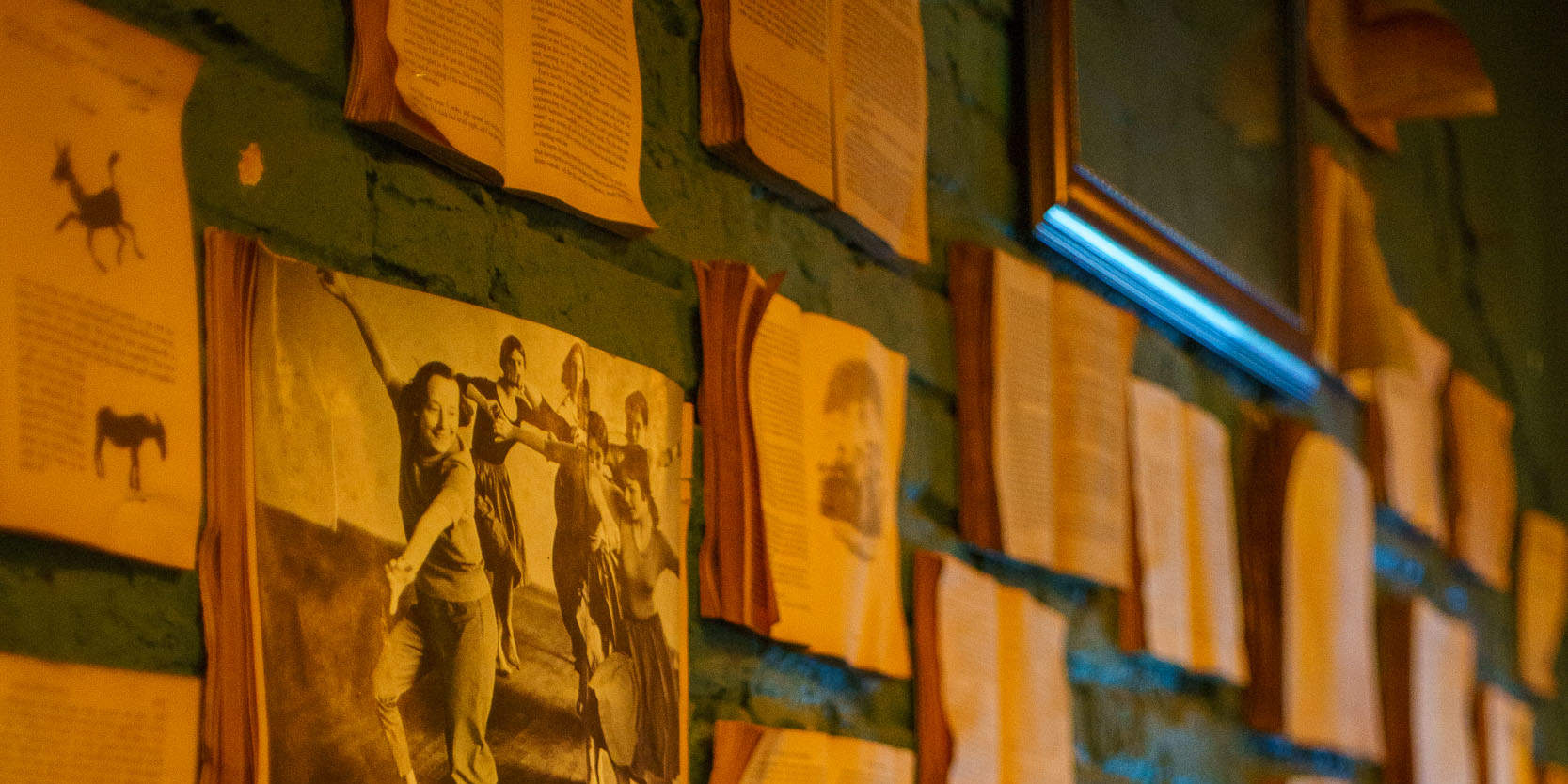 Pengalaman Koktel Rahsia di Hanoi