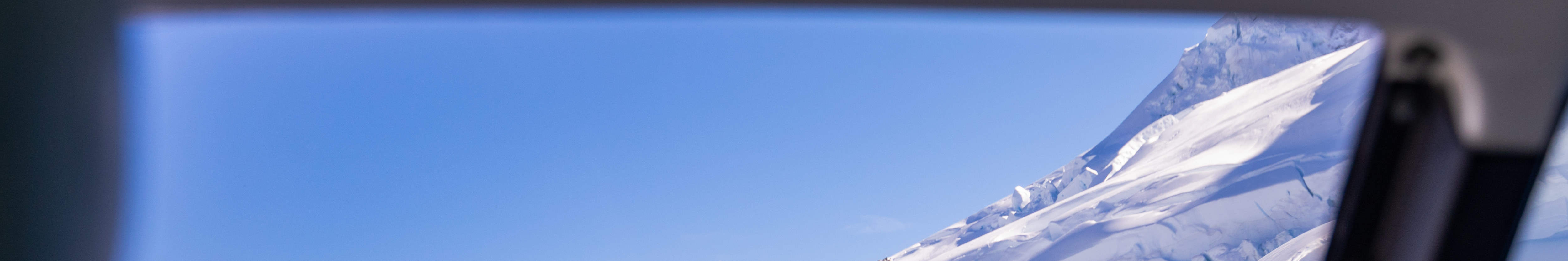 Человек, фотографирующий что-либо