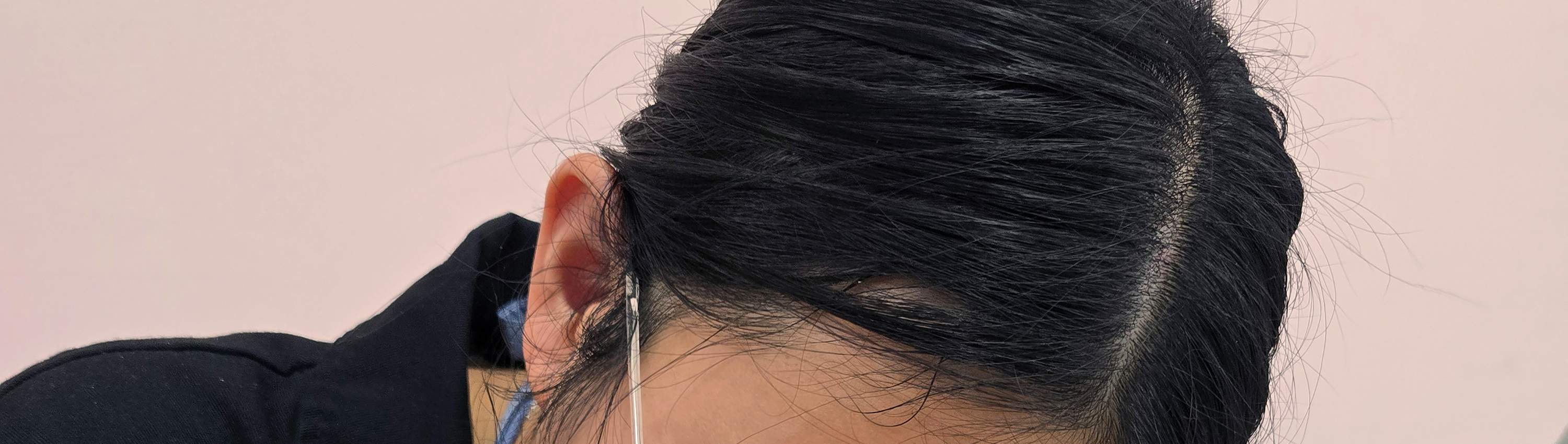 Desain dan Ukiran Hangeul: Anda akan mendesain nama Hangeul Anda dengan cara yang menonjolkan kepribadian dan gaya Anda.