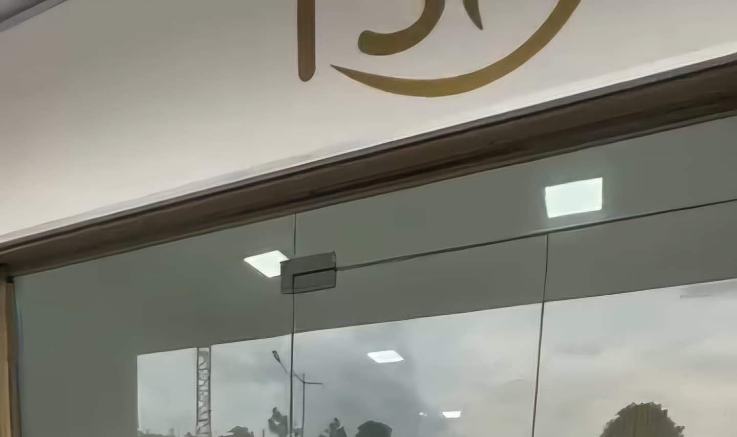 Glückliche Kunden, glückliches Team – kommen Sie zu iSmile!