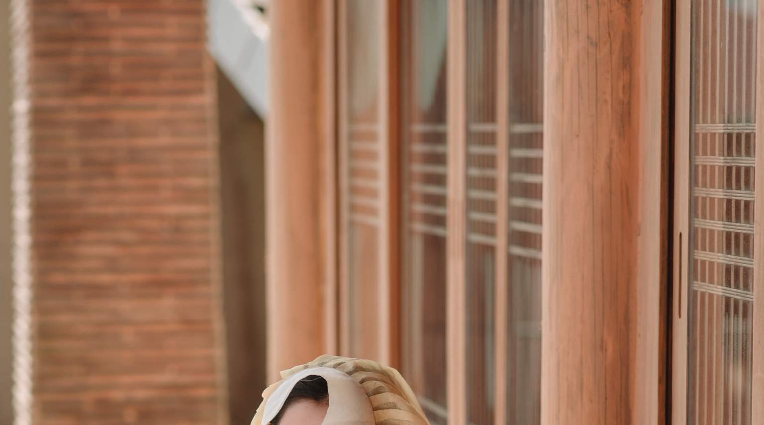 Traditional Hanbok Outdoor Photoshoot Experience in Jeju Island