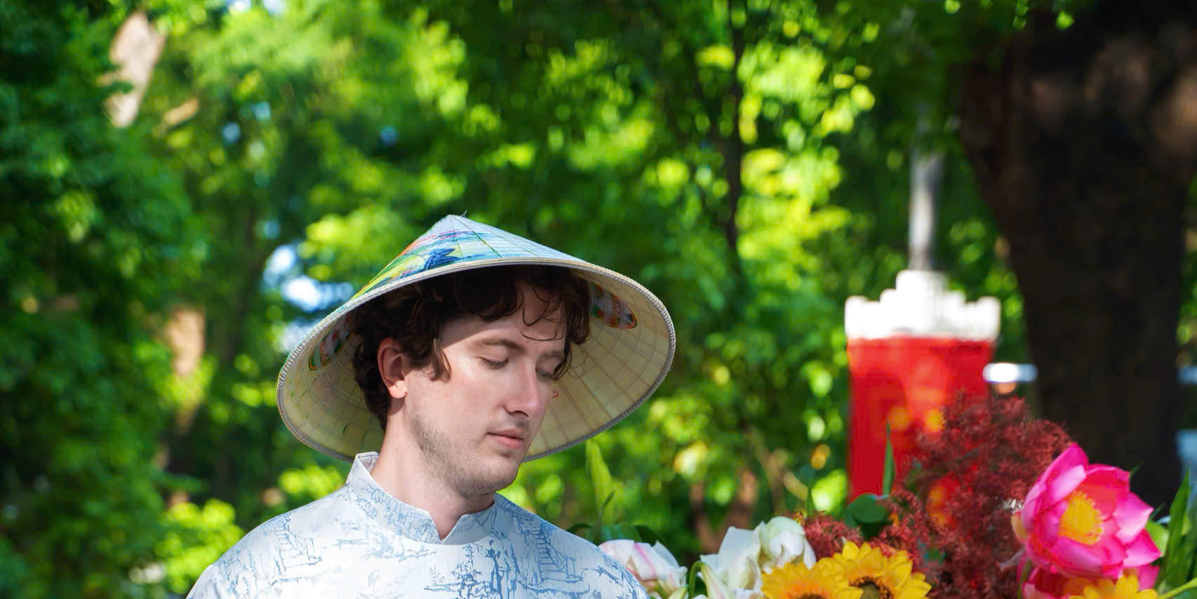 Ao Dai Verleih & Professionelles Fotoshooting in der Altstadt von Hanoi 