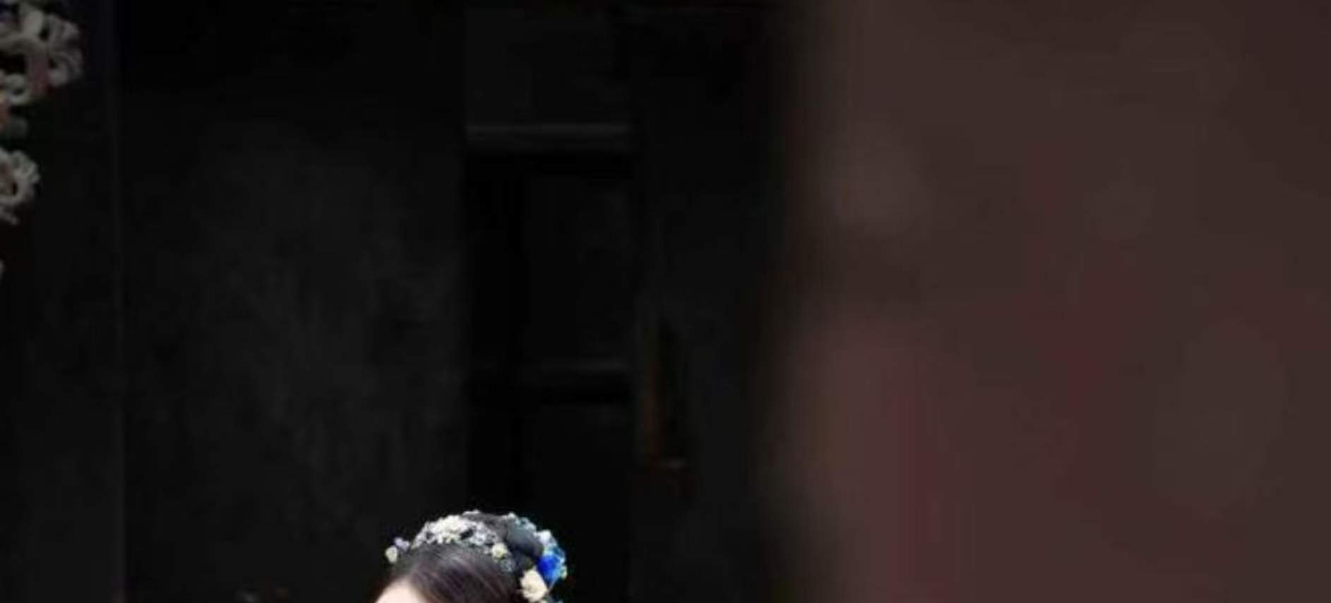 Aquí puedes tomar fotos sin depender de fondos virtuales sintéticos en la postproducción. La belleza escénica real se fusiona naturalmente con la belleza clásica de los personajes, como si realmente hubieras entrado en una grieta en el tiempo de hace mil 