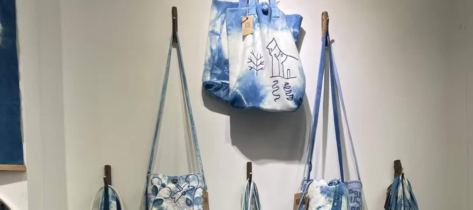 [Wuzhen] Pengalaman Tiedye Suyi Tidak Dua (Pengalaman Budaya Buatan Tangan Warisan Bukan Material Imersif + Tiedye Tradisional Jiangnan + Bimbingan Profesional + Karya Boleh Dibawa Pulang)