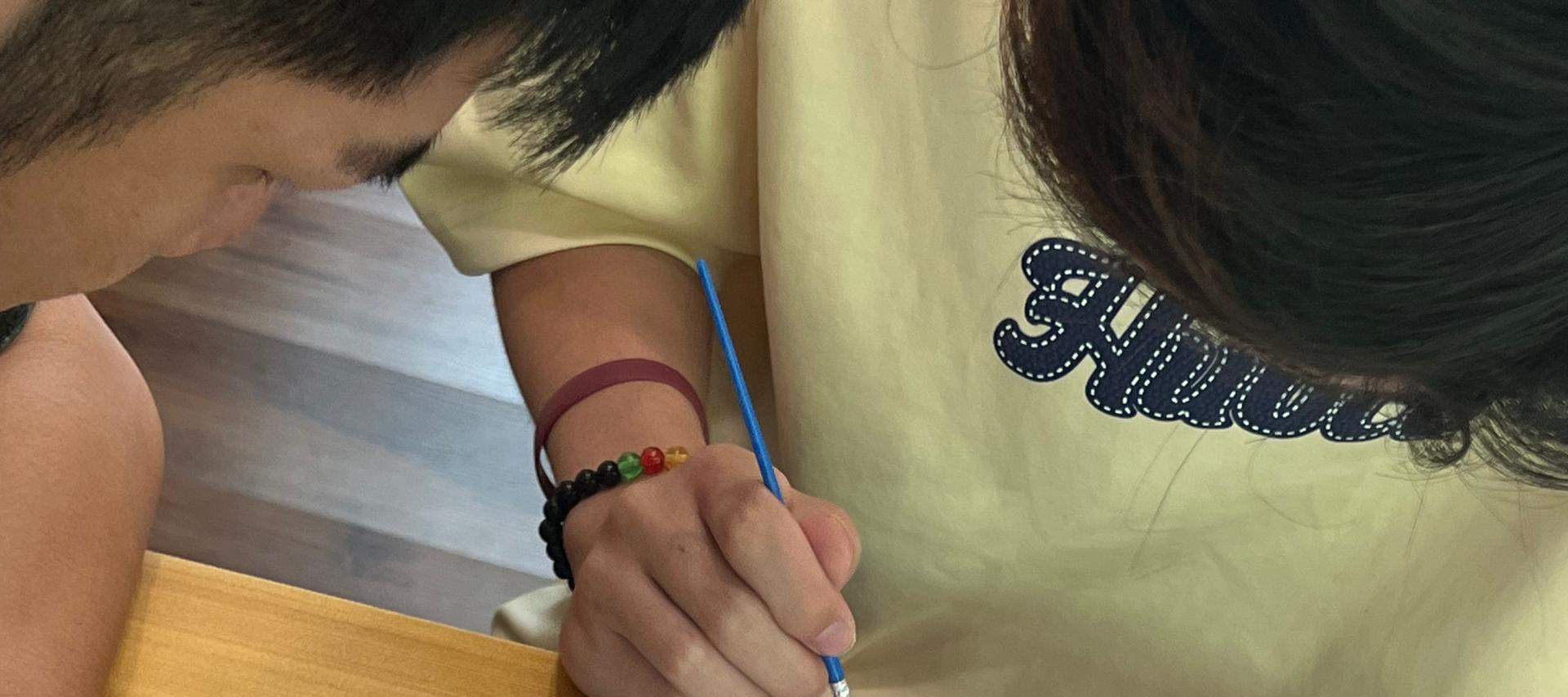 Trabajo en curso: coloreando el momento juntos.