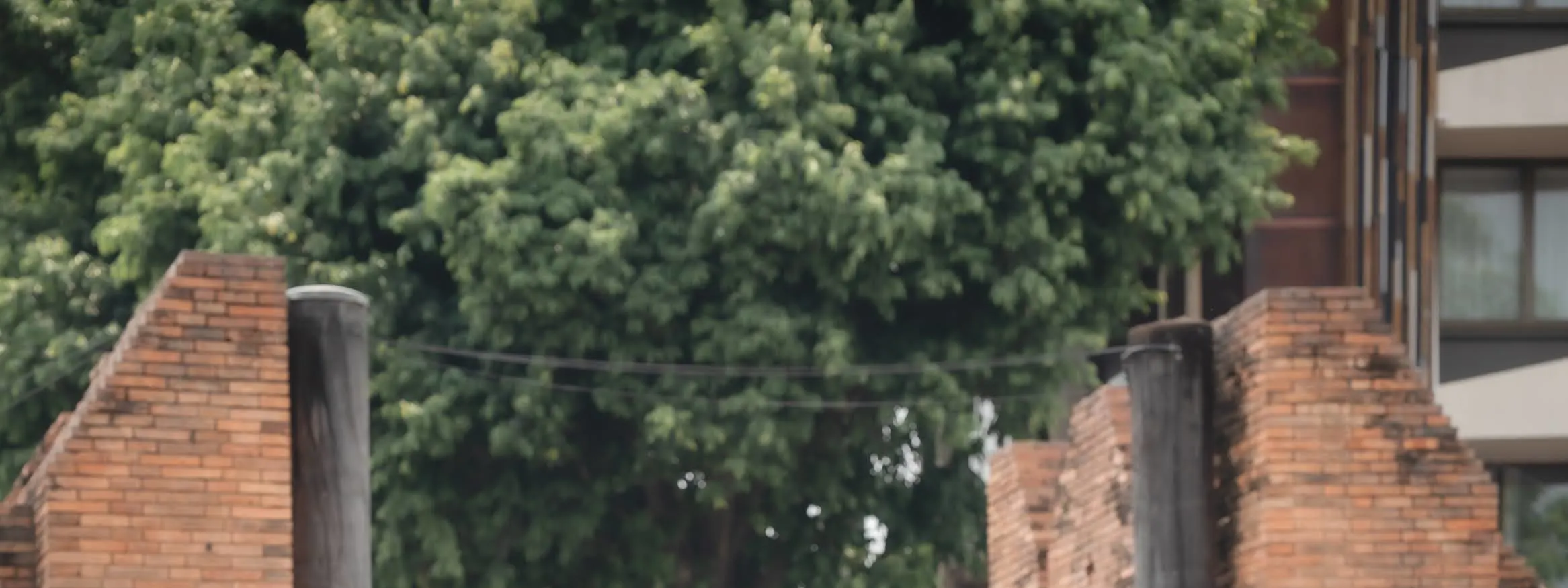 泰式礼服租赁以及老式敞篷车