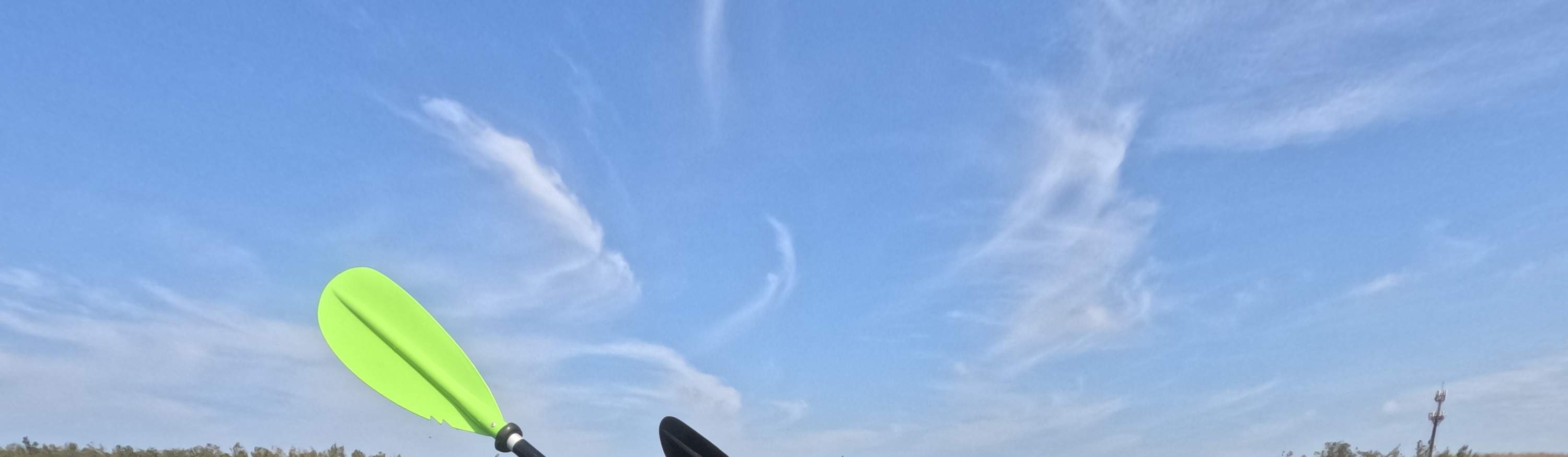 Deportes acuáticos en la playa de Aimen