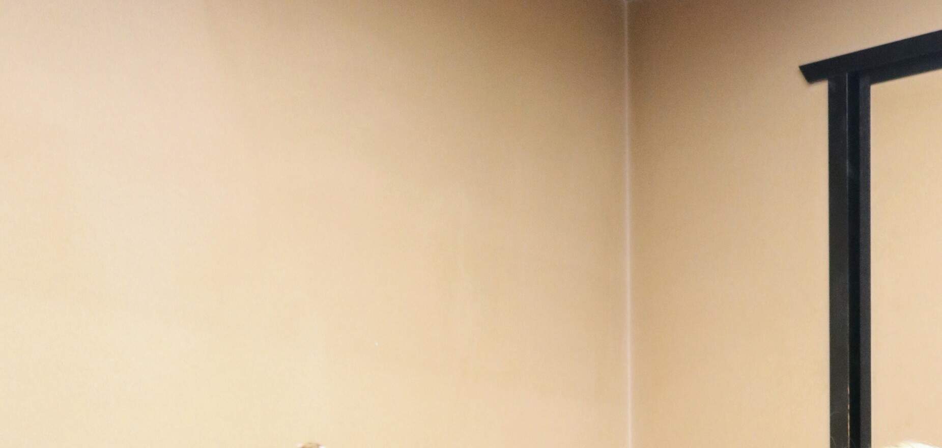 Learn Zen in a class of making Matcha Tand writing brushes in kimono