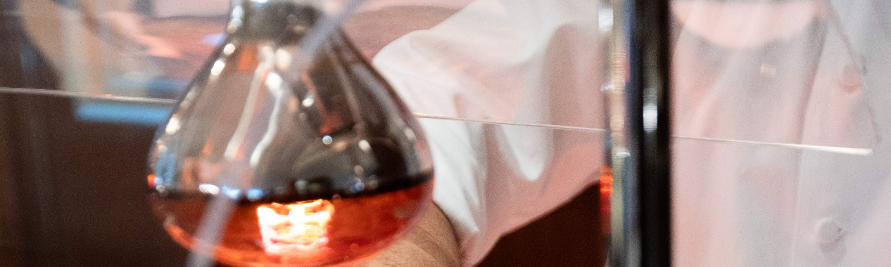 【フラッシュセール】香港マンダリンオリエンタルホテル ビュッフェ Mandarin Oriental丨クリッパーラウンジ The Clipper Lounge丨ビュッフェディナー、ブランチブッフェ、アフタヌーンティー | 全面改装