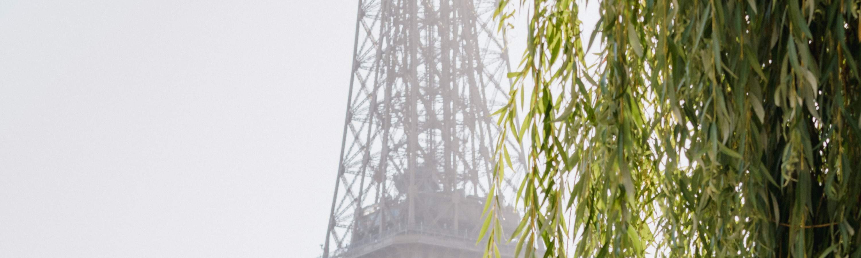 파리 스냅사진 - 에펠탑 주변에서 찍는 전문적인 사진