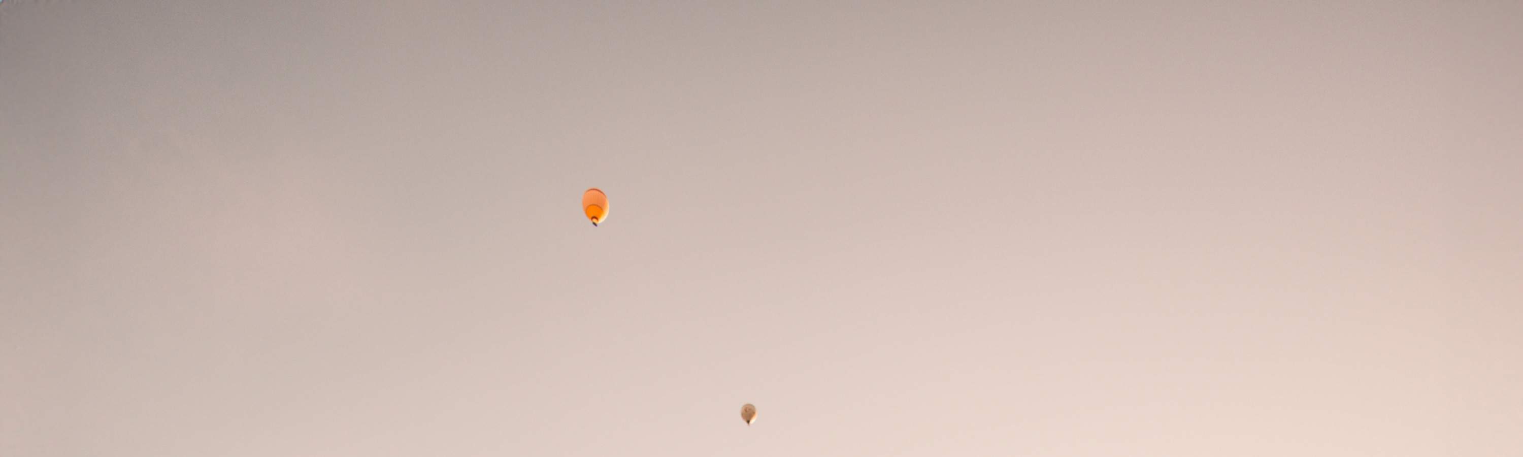 Kappadokien | Privates Fotoshooting mit fliegenden Kleidern