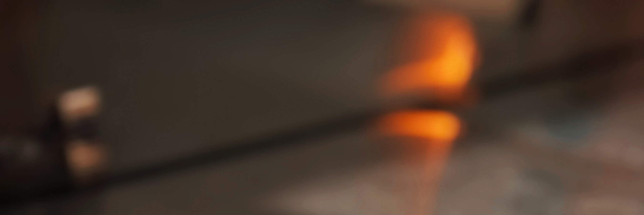 평생 간직할 수 있는 섬세한 유리 꽃을 만들어보세요.