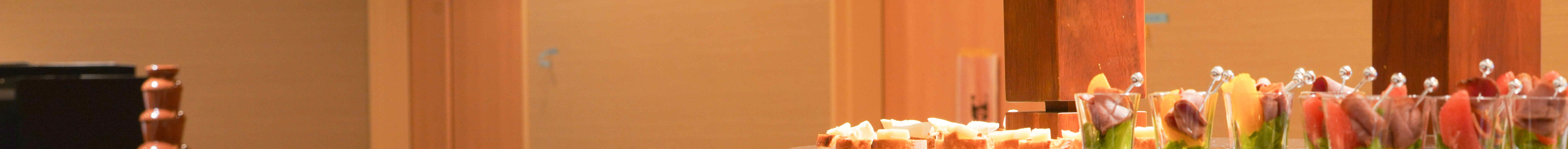 บริการแช่ออนเซ็นที่ Senkyaku Banrai Toyosu Manyo Club ในโตเกียว 