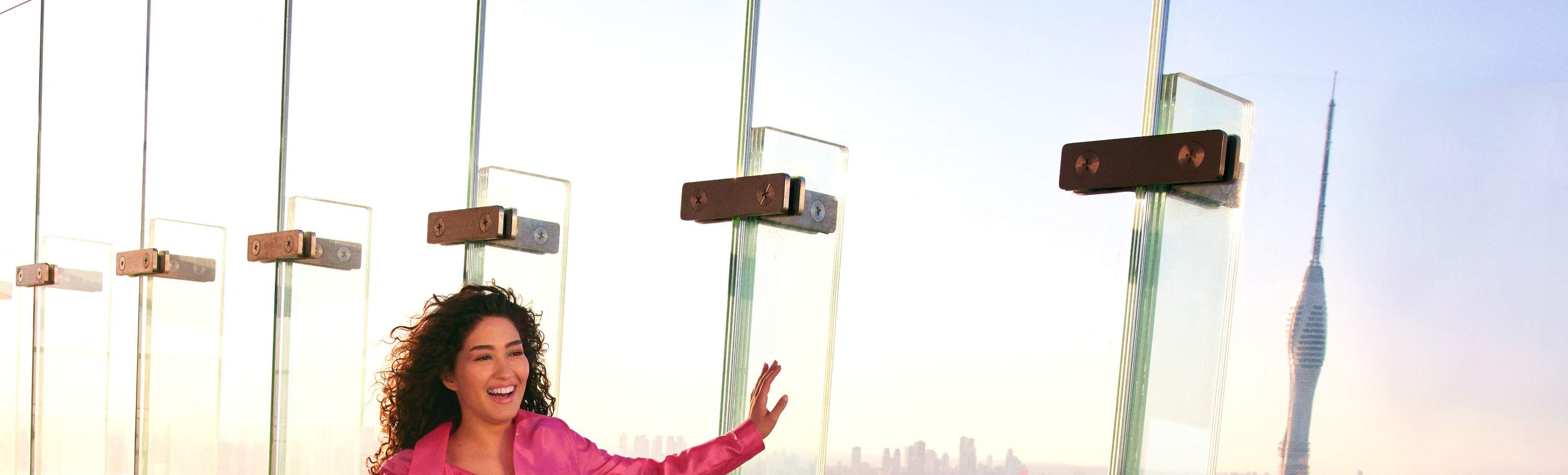 ドバイ エマール・スカイビュー展望台チケット