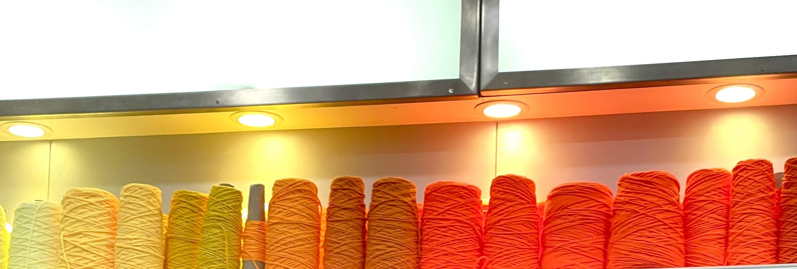 Taller de bolso de terciopelo tejido a mano en Singapur