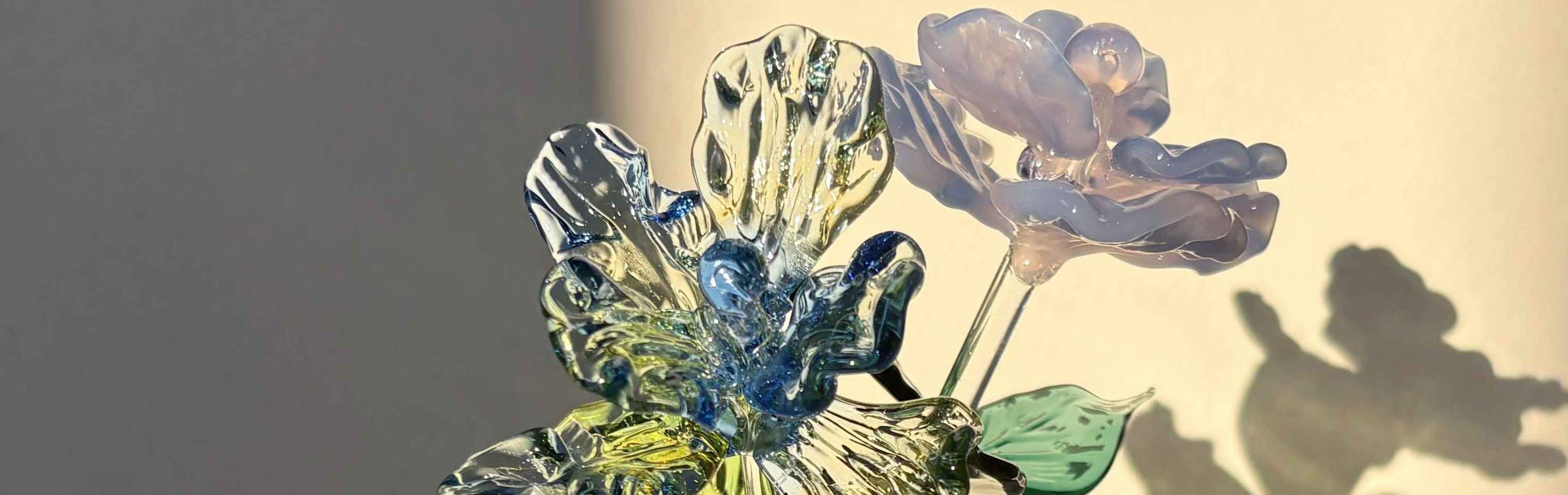 20가지 이상의 색상으로 꽃잎과 잎을 선택해보세요