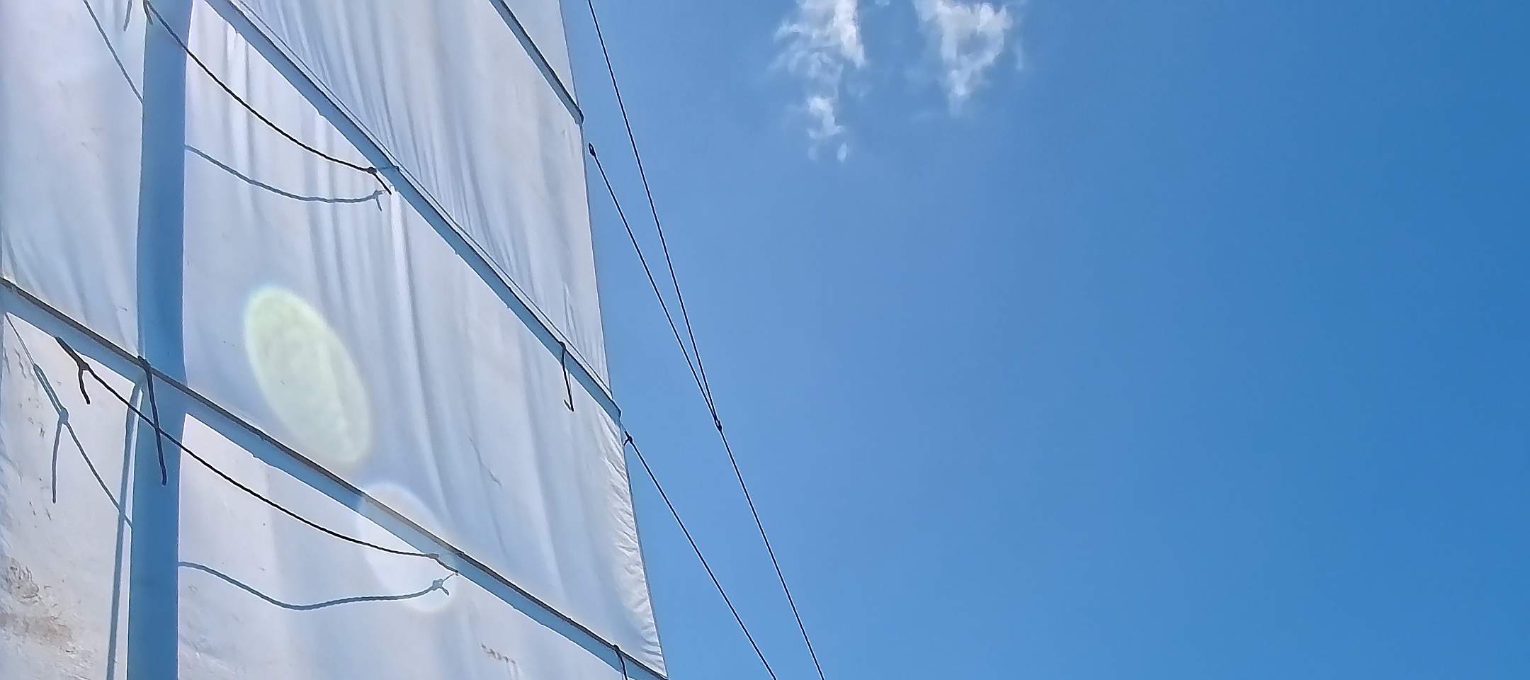 Высокая вероятность встретить диких морских черепах и красочные кораллы, даже начинающие могут спокойно наслаждаться сноркелингом.