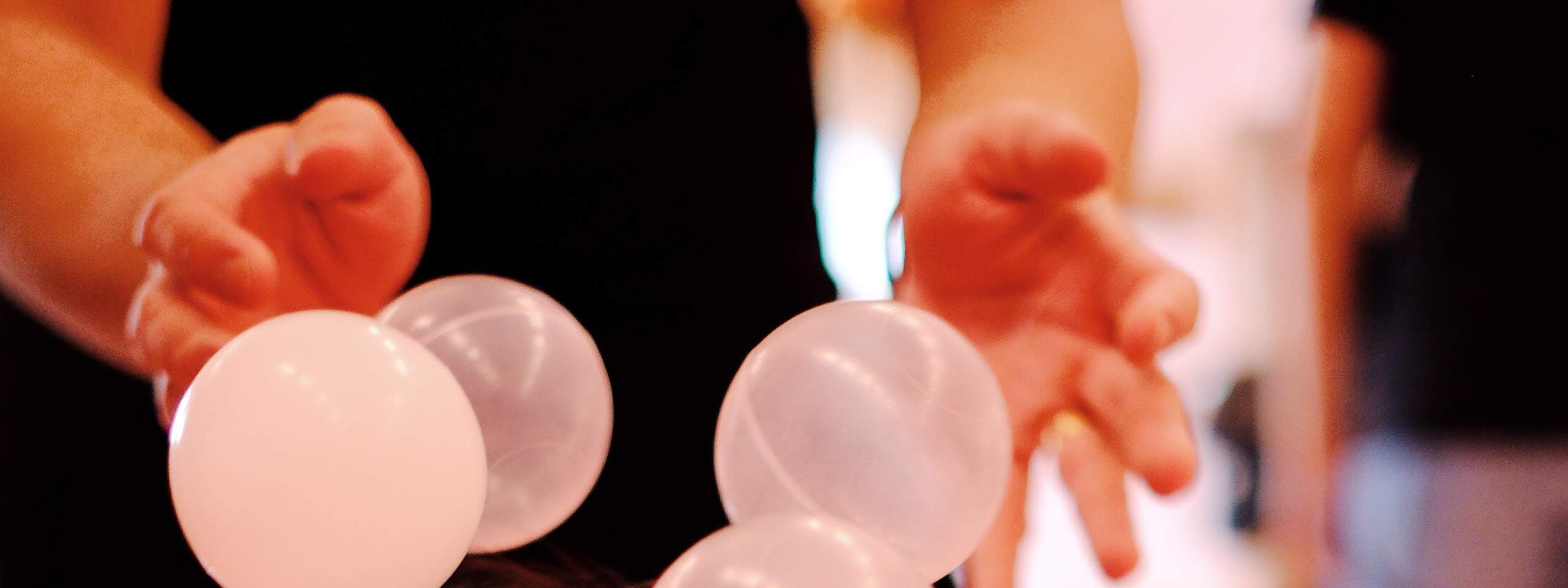 Lascia che i tuoi piccoli si tuffino nel divertimento nella nostra piscina di palline!