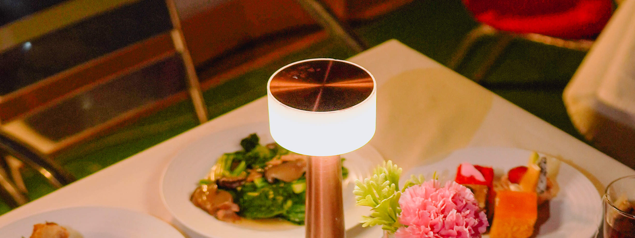 Crociera sul fiume Chao Phraya a Bangkok per il Riverside Carnival