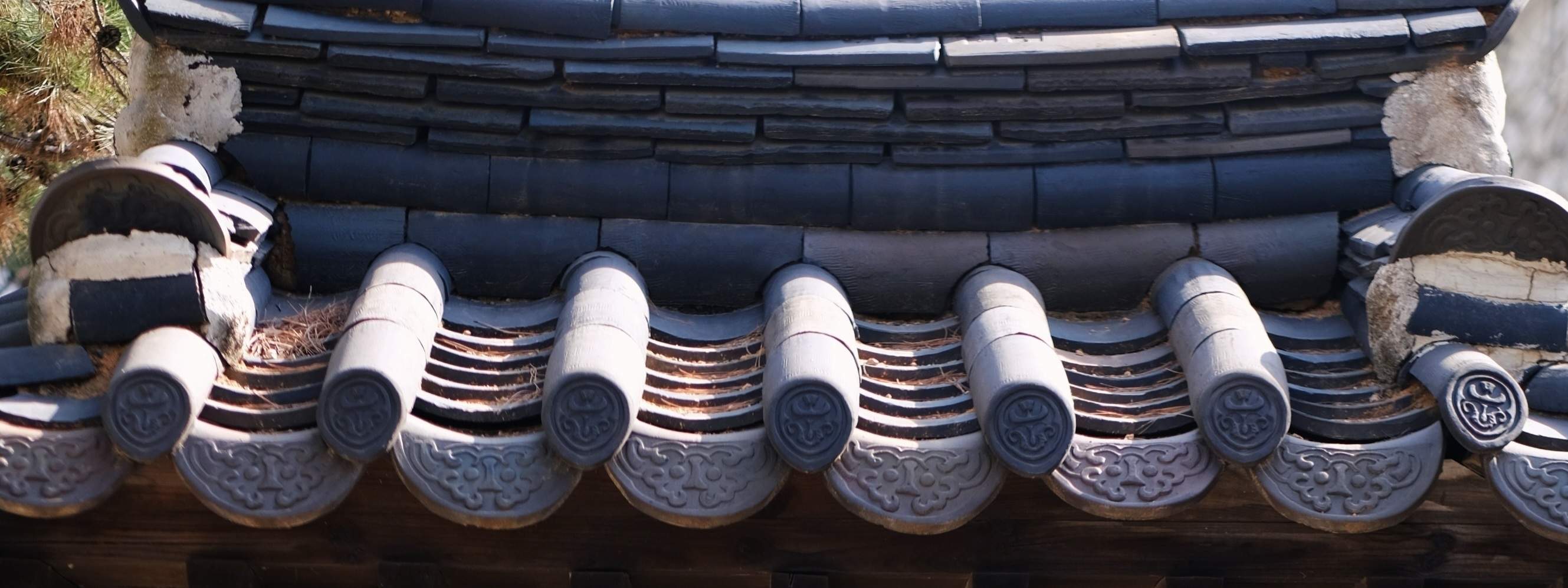 ラグジュアリー韓服カテゴリーの男性用韓服はこのようなものです。