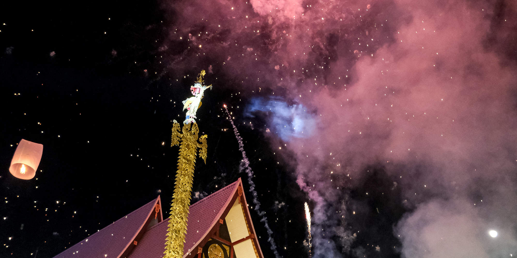 Фестиваль Лой Кратонг 2025 в Horizon Village Chiang Mai