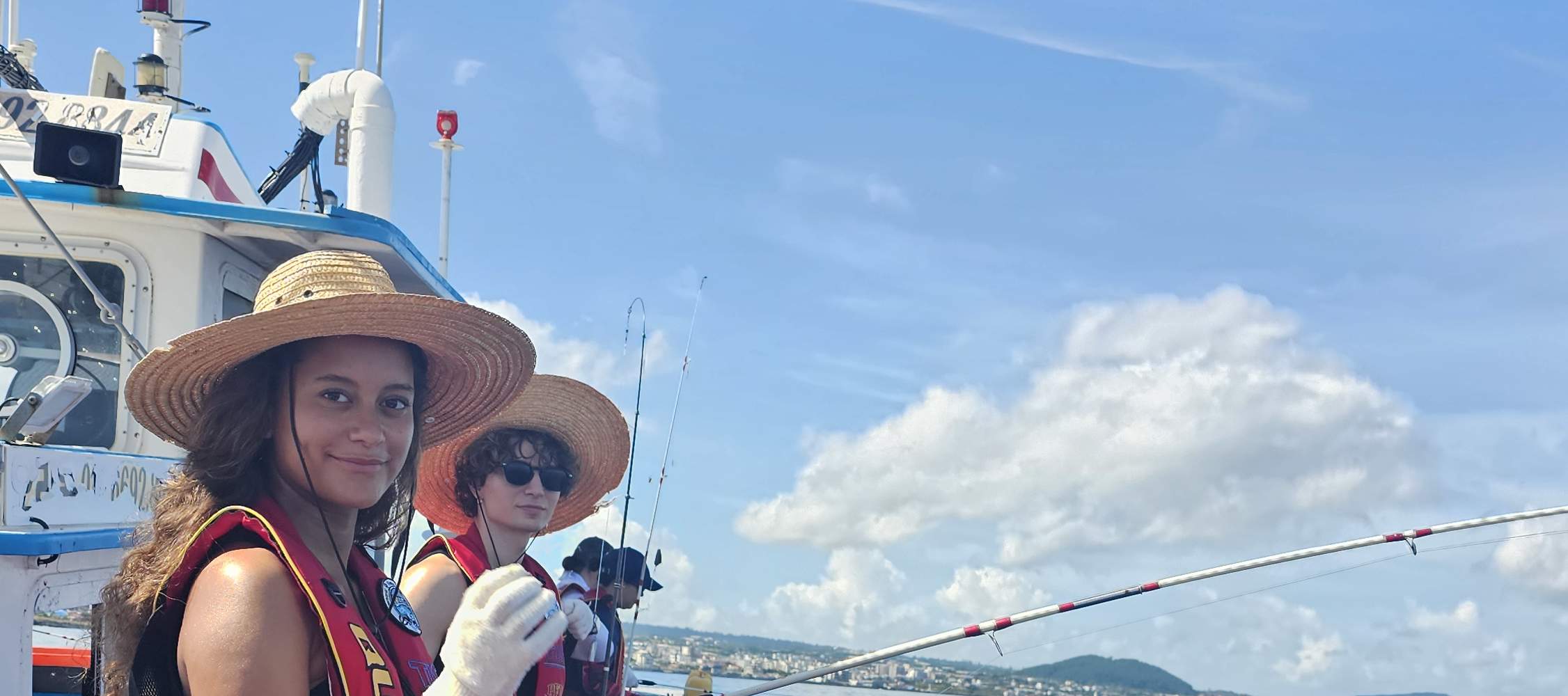 ทัวร์ตกปลาบนเรือในทะเลที่เชจูพร้อมอาหารกลางวัน