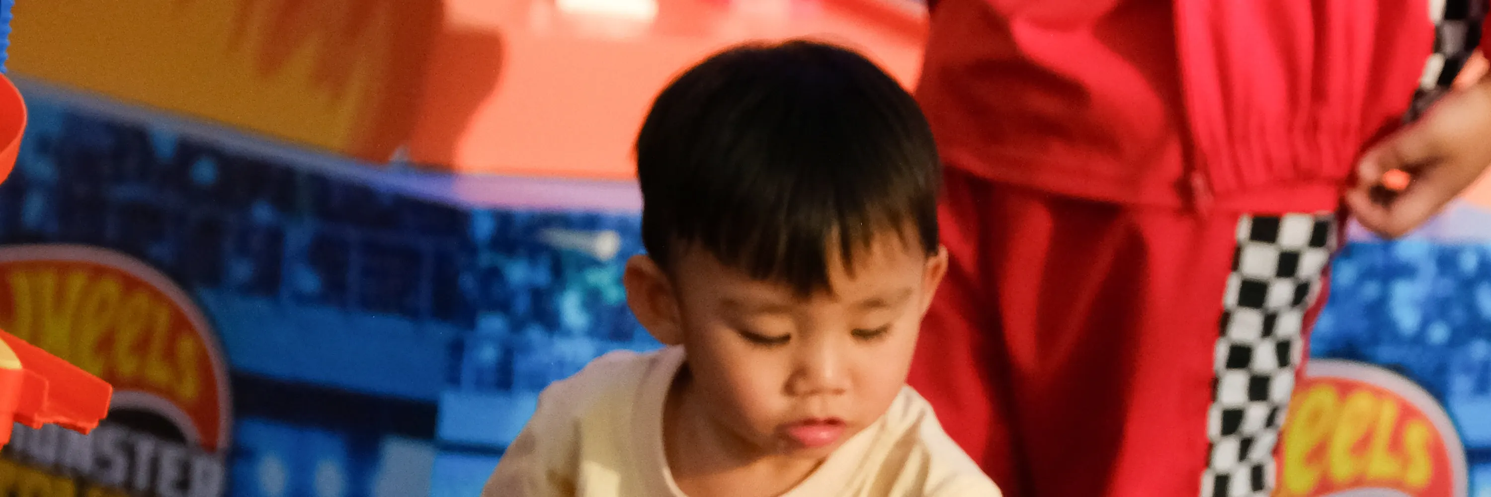 马尼拉湾风火轮和芭比海滩俱乐部一日游