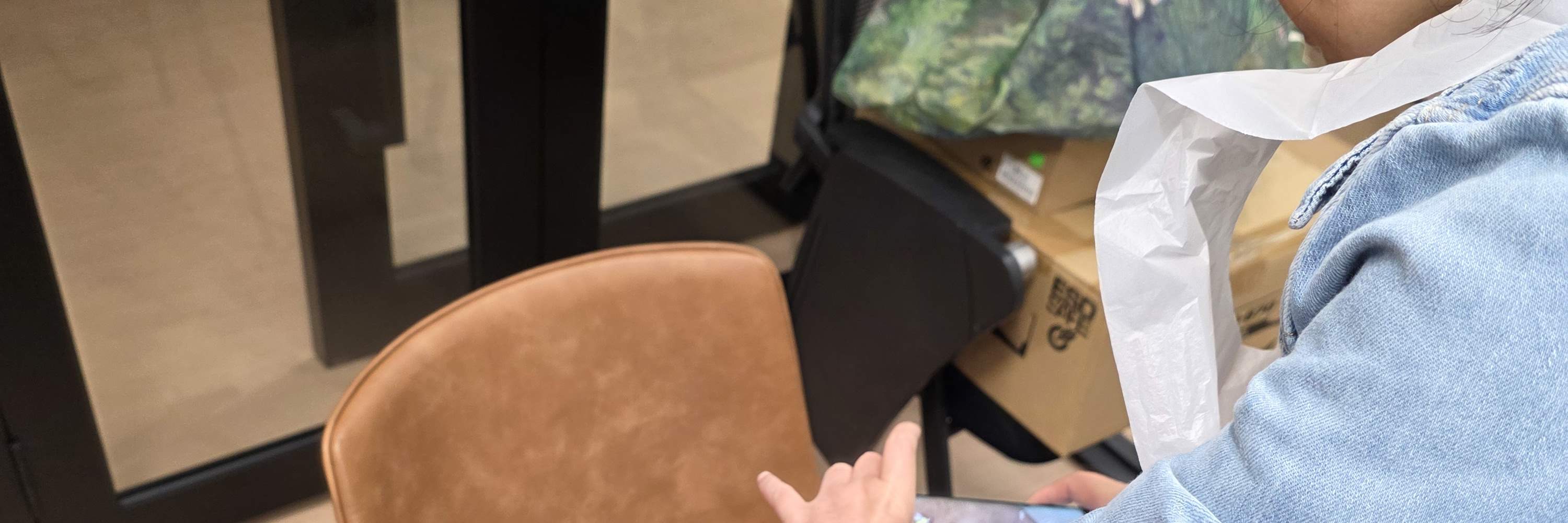 Bengkel Pematerian Kaca Berwarna di Singapura