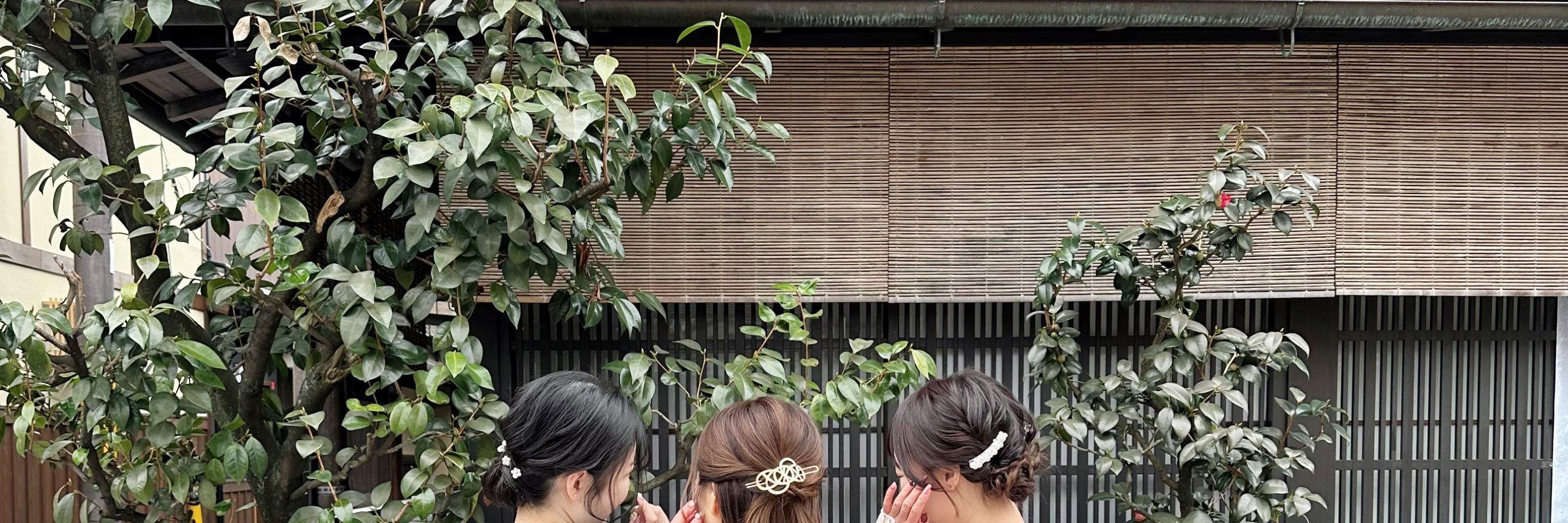 Location de kimonos (fournie par Kimono Rental Wargo, magasin de Kanazawa Korinbo)