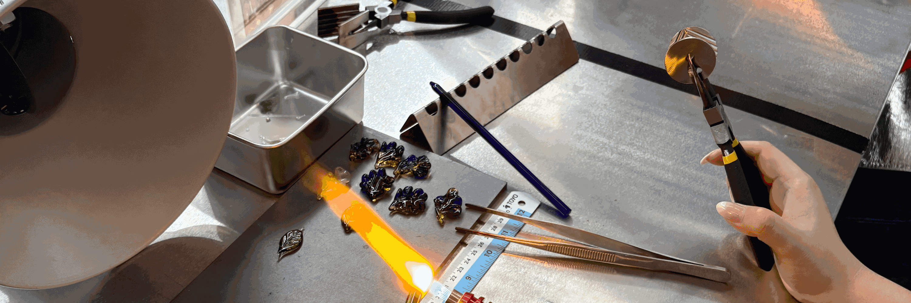 세션에 필요한 모든 도구와 재료가 준비되어 있습니다.