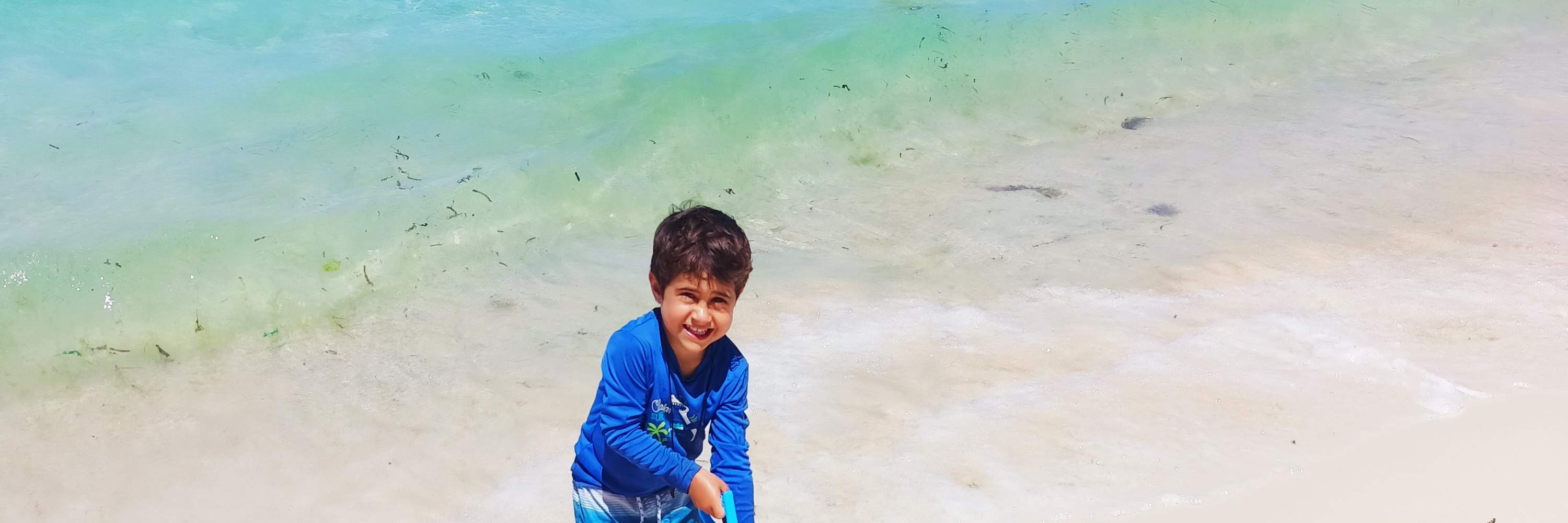 보라카이의 아름다운 해변에서 즐거운 시간을 보내세요!