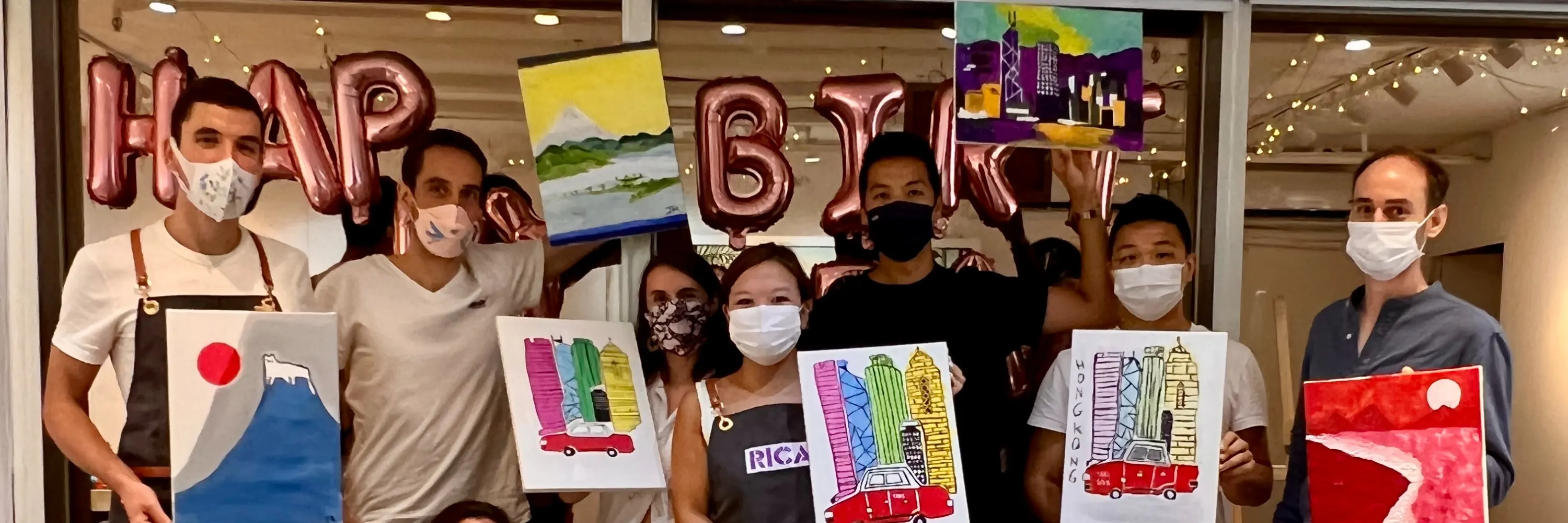 Rica Art Space - 压克力艺术创作坊｜肌理绘画工作坊｜Art & Wine｜湾仔
